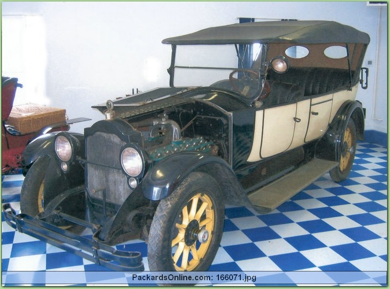 1921 Packard Model 3-35 Touring