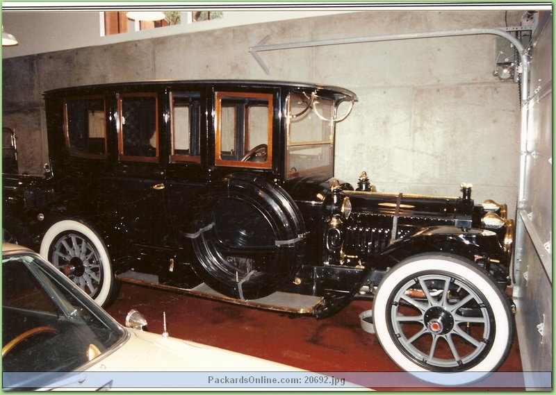 1912 Packard Model 30 Broughm