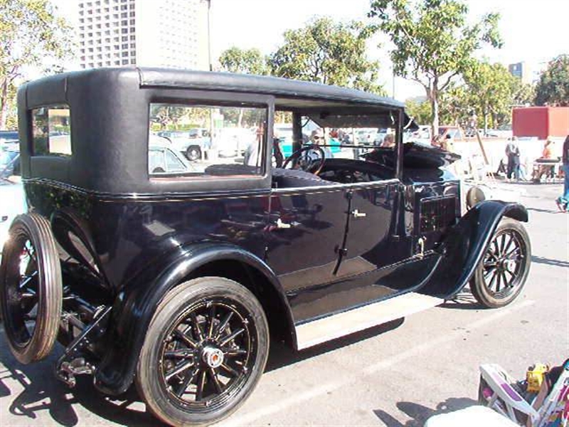 1923 Packard Model 126 Touring Sedan