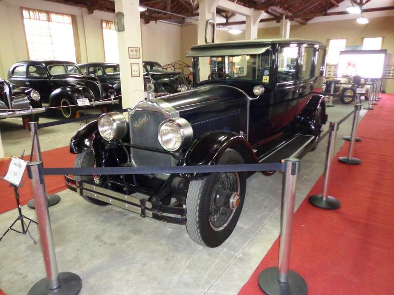 1925 Packard Model 243 Limousine