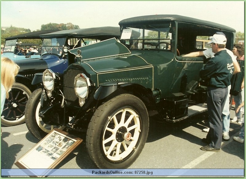 1916 Packard Model 1-35 7 Pas Limousine