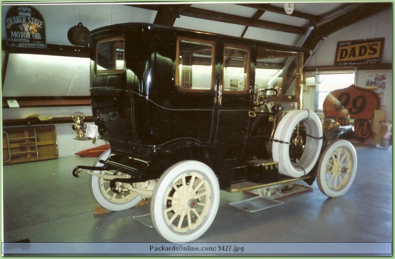 1909 Packard Model 18 Limousine