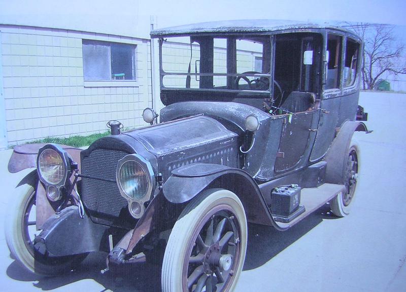 1916 Packard Model 1-35 Landaulet