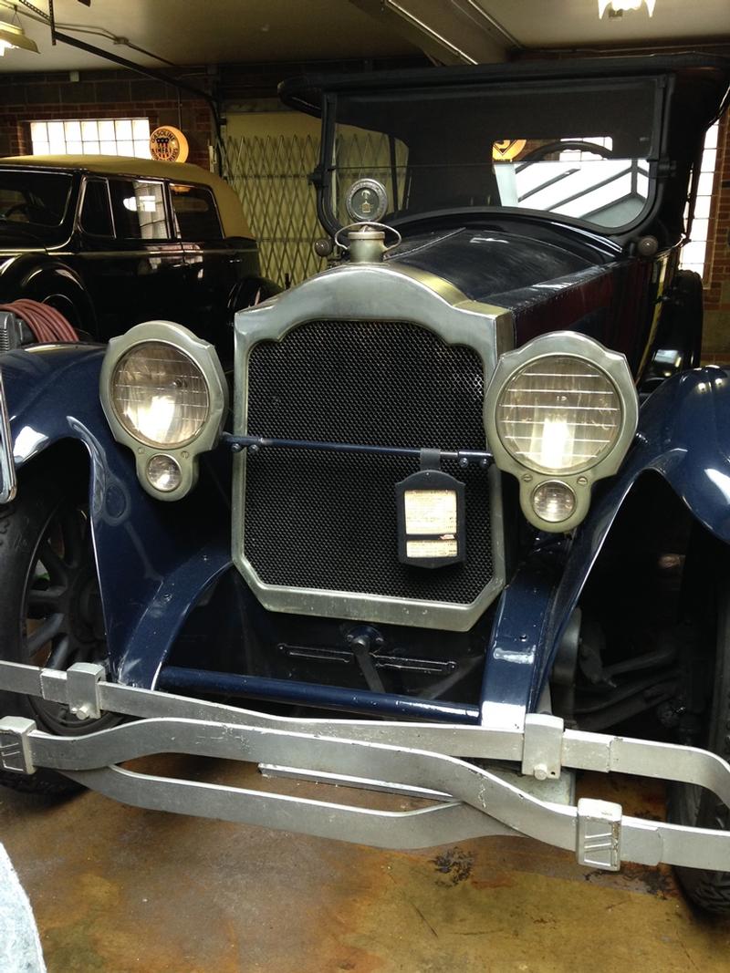 1919 Packard Model 3-35 7 Pas. Touring