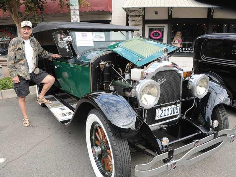 1923 Packard Model 133 7 Pas. Touring