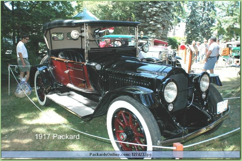 1917 Packard Model 2-25 4 Pas Runabout