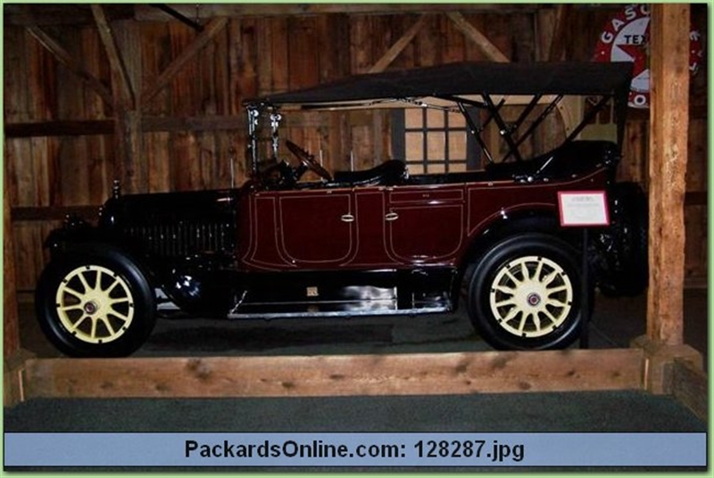 1917 Packard Model 2-25 7 Pas Touring