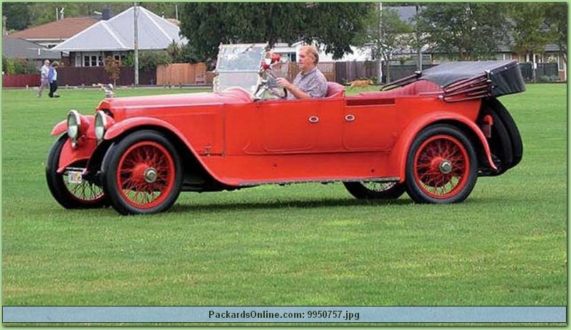 1918 Packard Model 3-35 7 Pas Touring