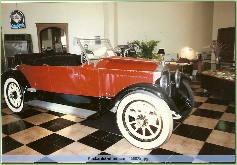 1919 Packard Model 3-35 2 Pas Runabout