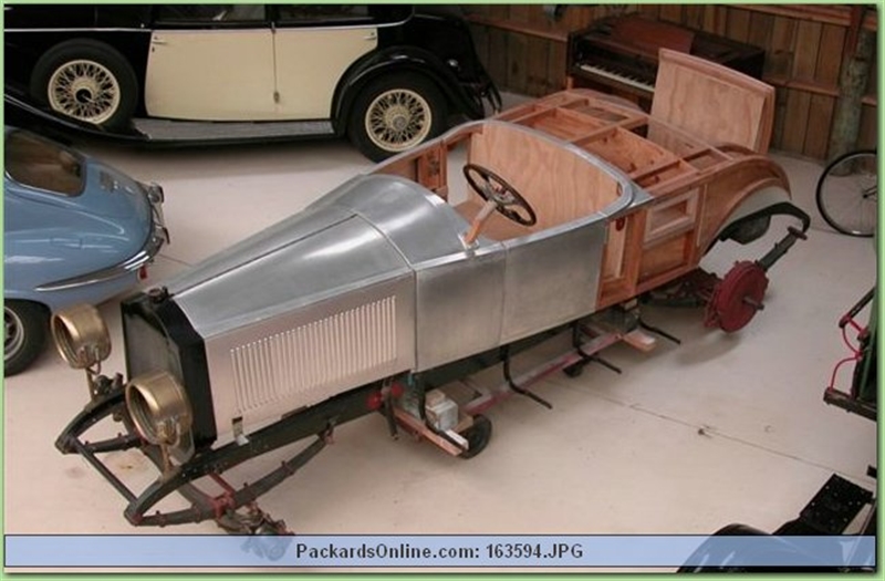 1920 Packard Model 3-35 2 Pas Runabout