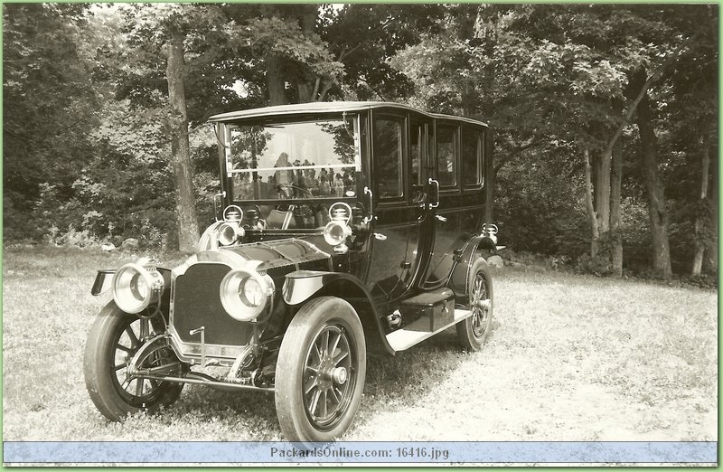 1911 Packard Model 30 Imperial Limo.