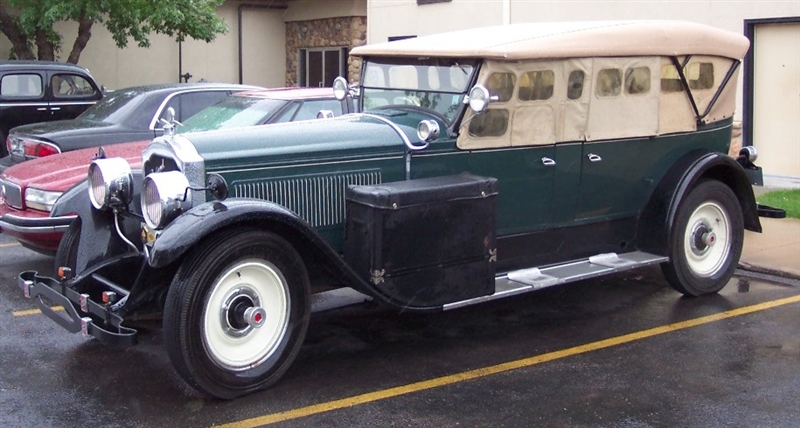 1924 Packard Model 143 Touring - 7 pass.