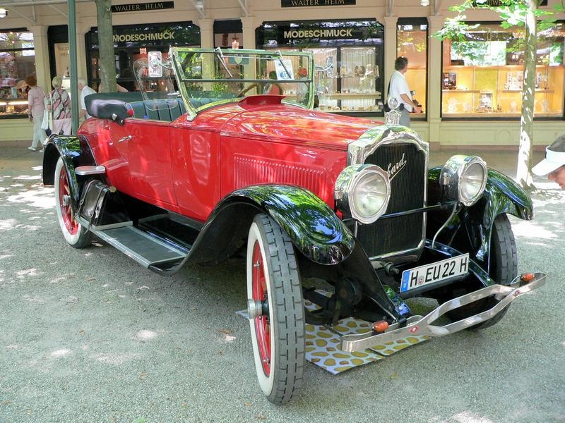 1923 Packard Model 126 Runabout