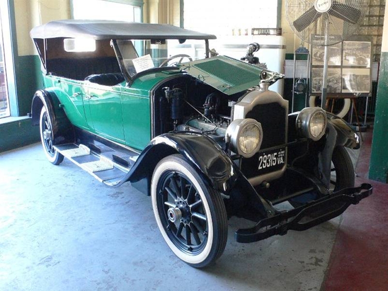 1924 Packard Model 226 Touring