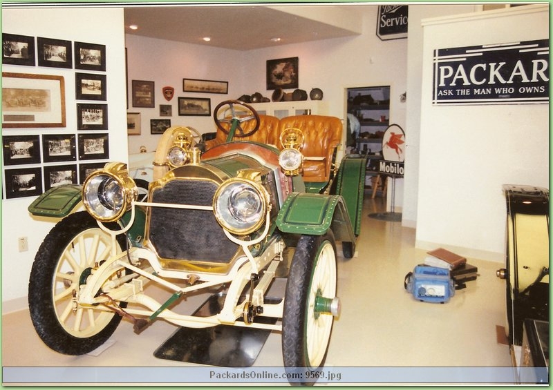 1909 Packard Model 18 Runabout