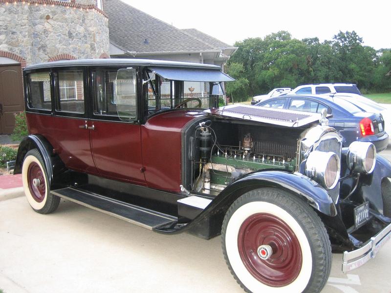 1924 Packard Model 136 Limousine - 5 pass.