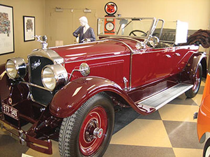 1927 Packard Model 343 Touring - 7 pass.