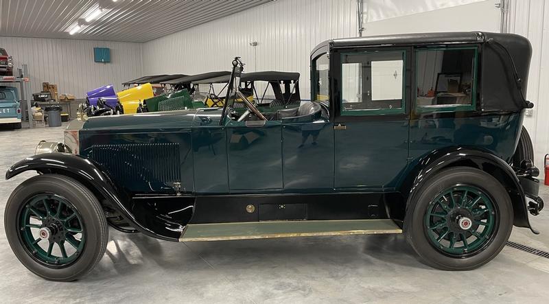1919 Packard Model 3-35 Cust. Landaulet