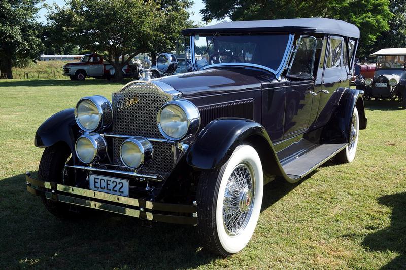 1925 Packard Model 243 Touring - 7 pass.