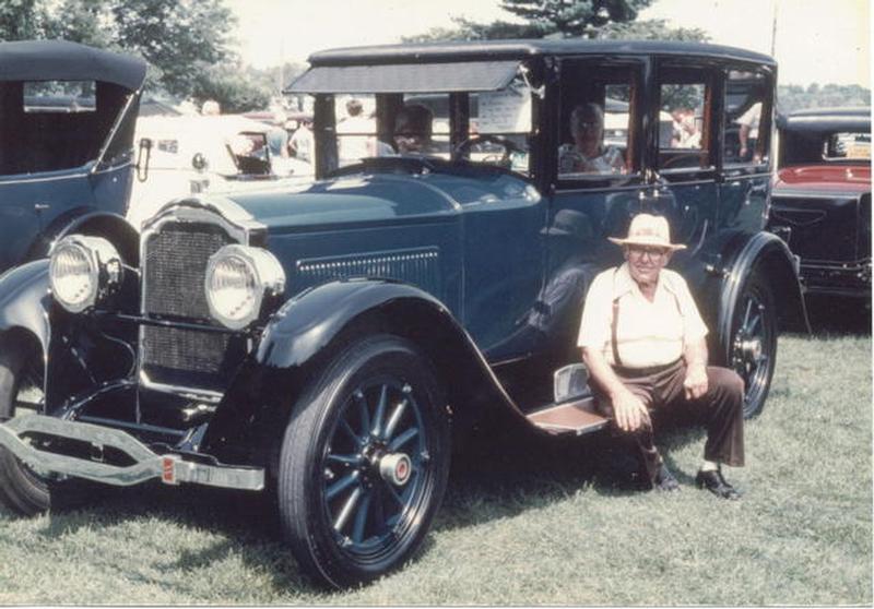 1923 Packard Model 126 Sedan