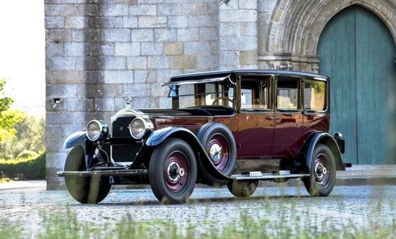 1924 Packard Model 143 Limousine - 7 pass.