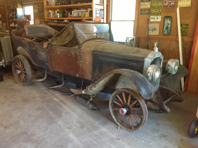 1922 Packard Model 126 Touring