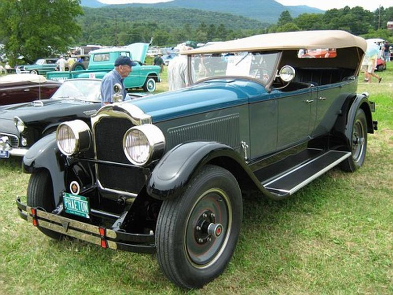 1925 Packard Model 236 Phaeton