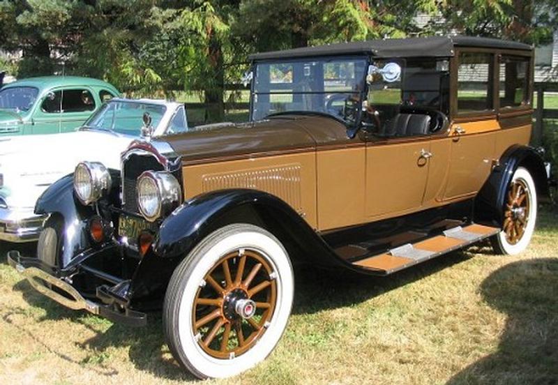 1923 Packard Model 133 Town Car