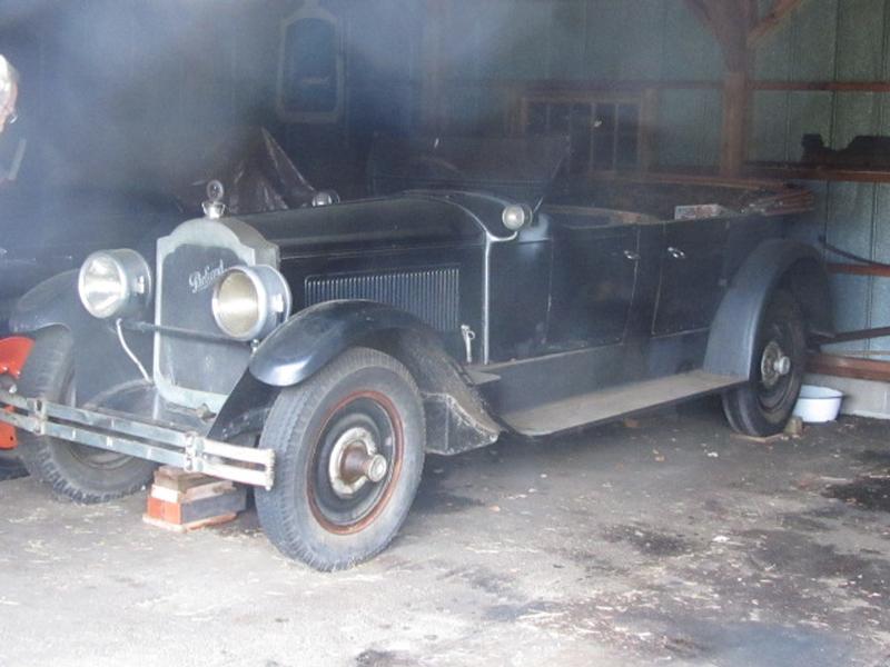 1924 Packard Model 143 Touring - 7 pass.