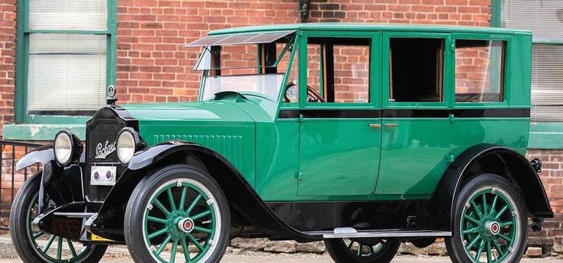 1921 Packard Model 116 Sedan