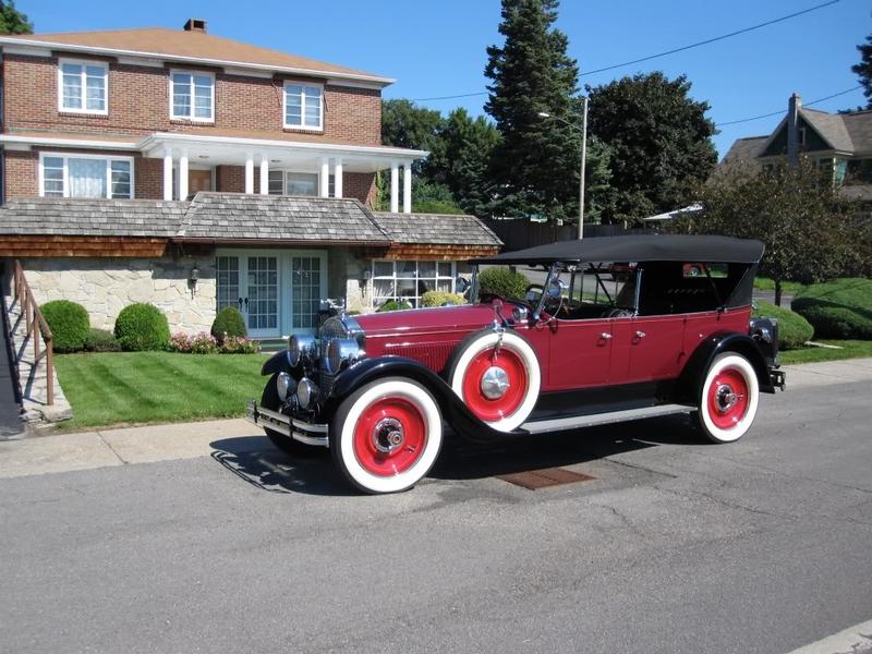 1924 Packard Model 143 Touring - 7 pass.